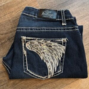 Love Indigo Premium Women 8 Capri Jeans Sequin Angel Wings Embroidery Rhinestone